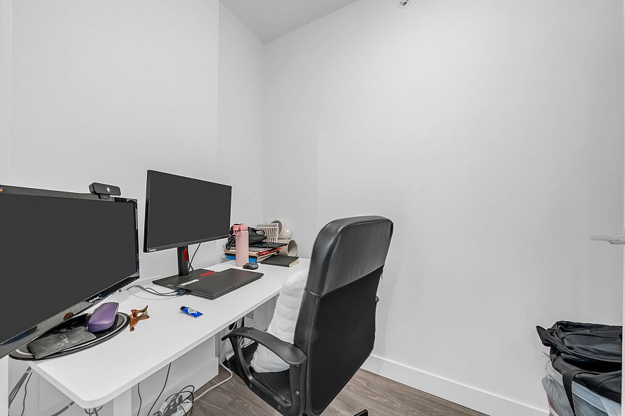 3007 1283 Howe Street Vancouver, BC - 17